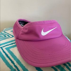DRI-FIT FUCHSIA COLORED VISOR